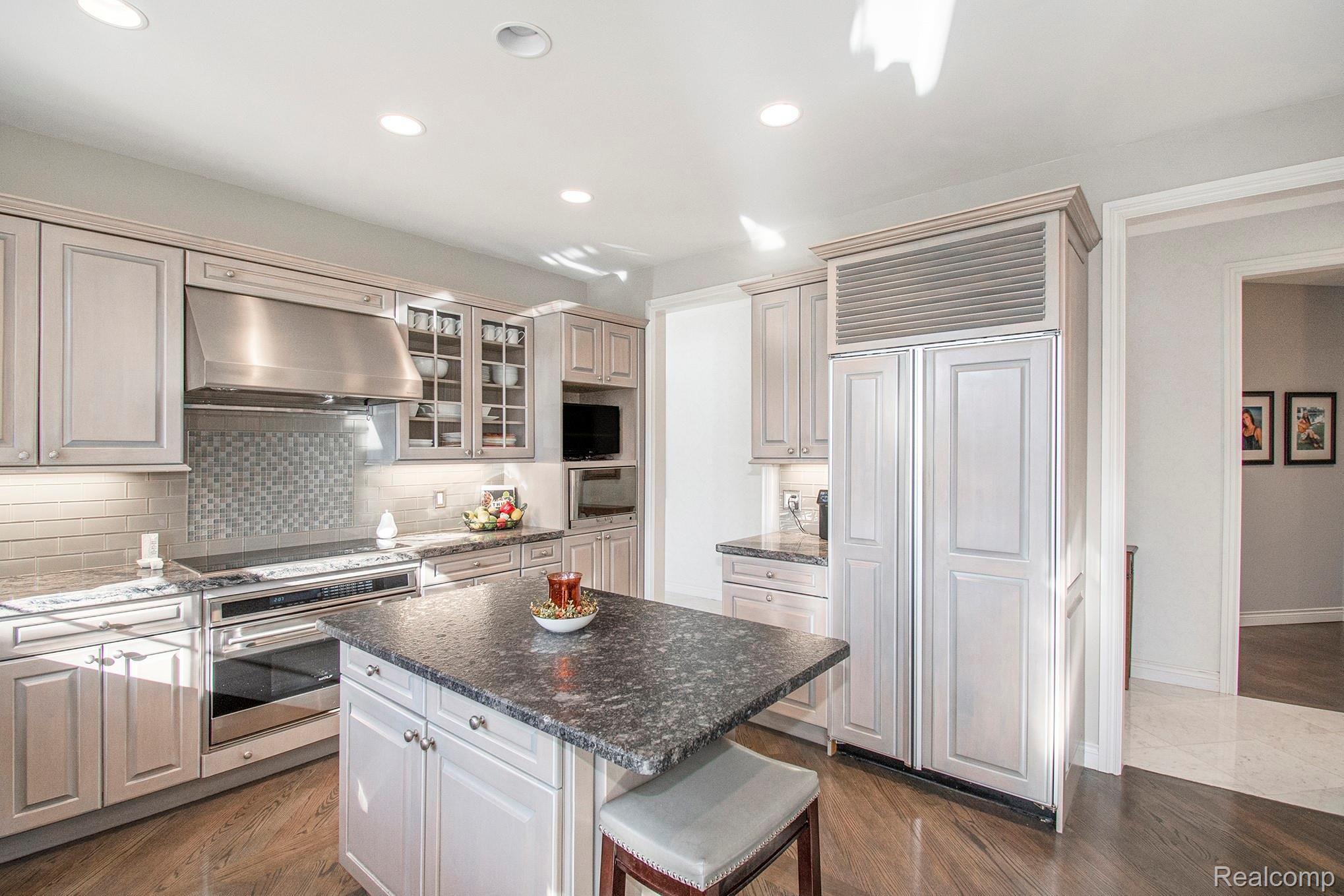 6644 Cornerstone Lane Rochester, MI 48306 - Photo 13 of 61 6644 Cornerstone Lane_13.jpg