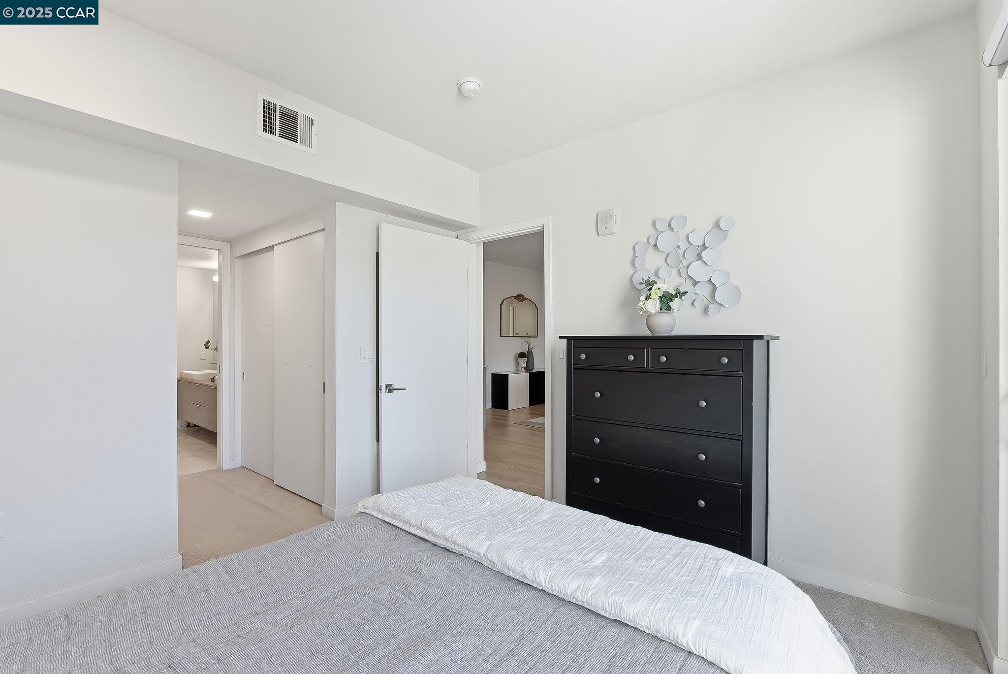 1605 Riviera Avenue, Unit 404 Walnut Creek, CA 94596 - Photo 17 of 46