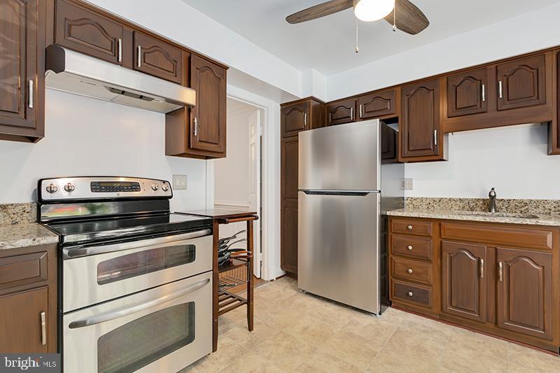 7980 Hidden Bridge Drive Springfield, VA 22153 - Photo 12 of 39 Gallery Image 12