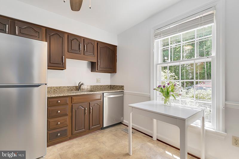 7980 Hidden Bridge Drive Springfield, VA 22153 - Photo 15 of 39 Gallery Image 15