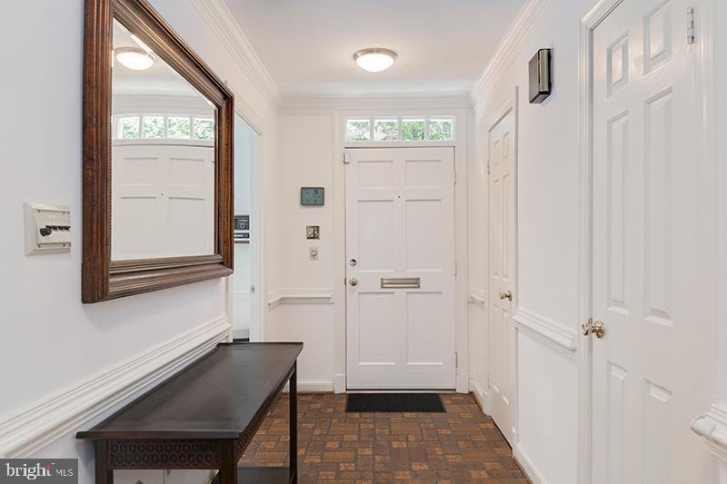 7980 Hidden Bridge Drive Springfield, VA 22153 - Photo 3 of 39 Gallery Image 3