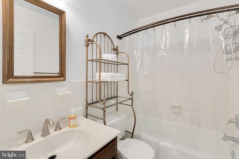 7980 Hidden Bridge Drive Springfield, VA 22153 - Photo 21 of 39 Gallery Image 21