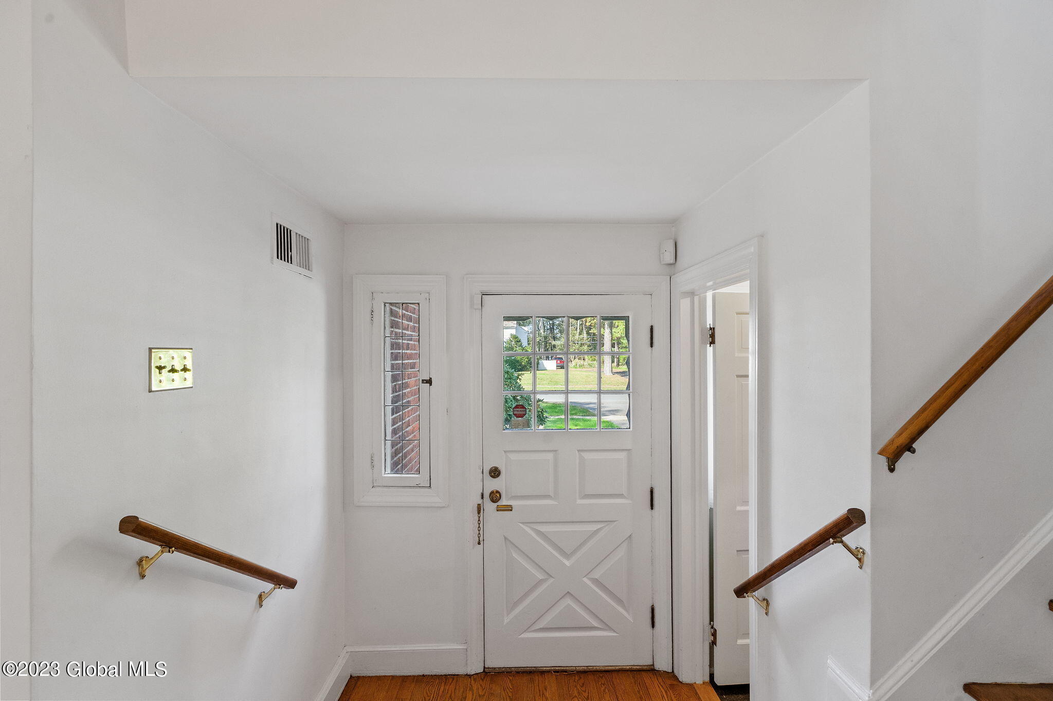 5 Tudor Road Albany, NY 12203 - Photo 23 of 50 34-web-or-mls-5-tudor-rd