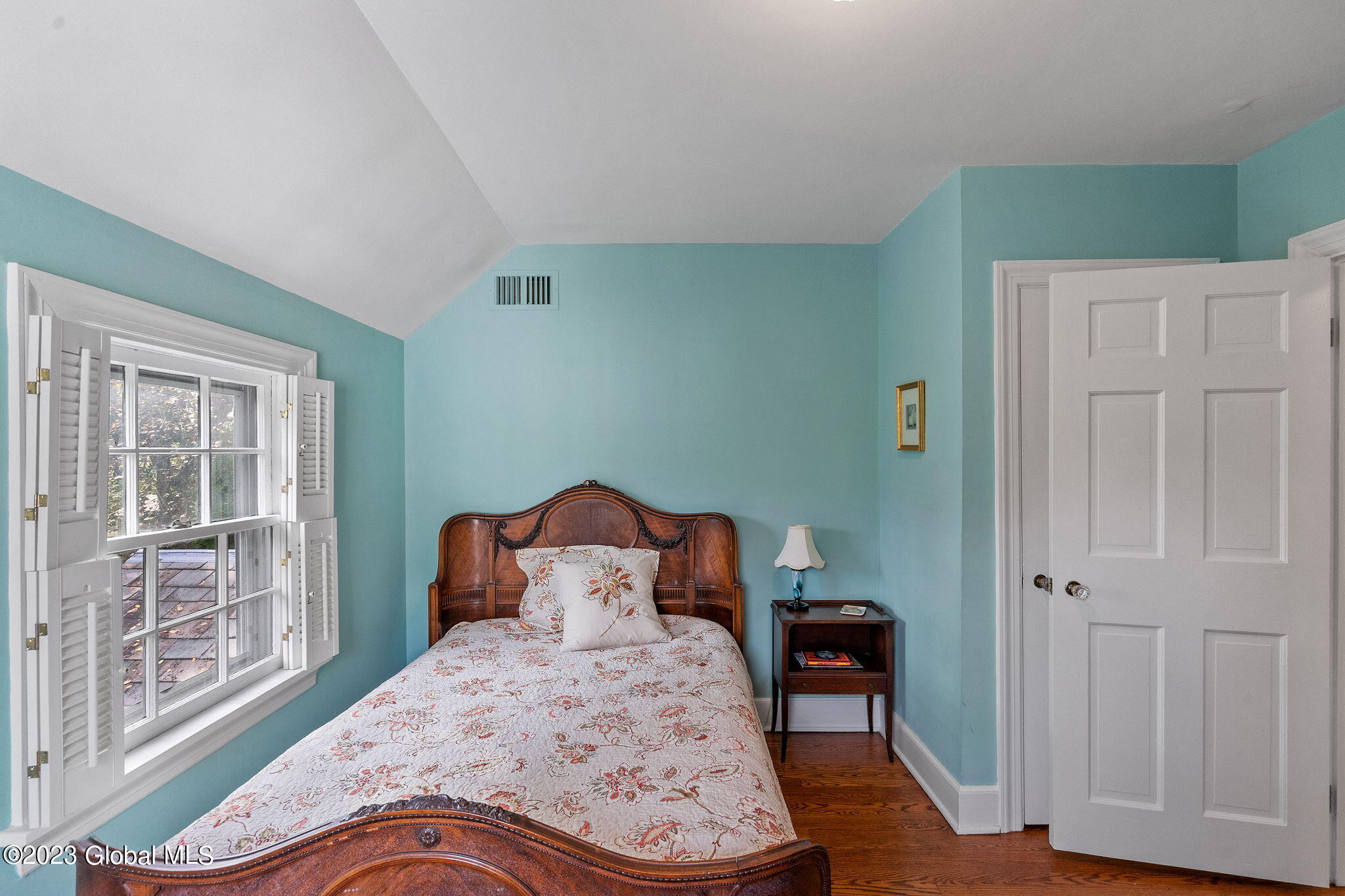 5 Tudor Road Albany, NY 12203 - Photo 31 of 50 4-web-or-mls-5-tudor-rd