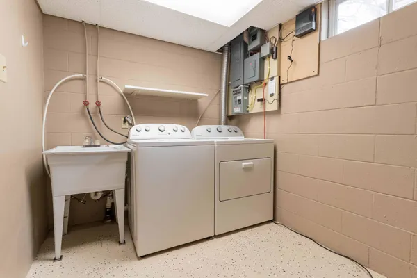 $239,900 | 105 Kentucky Avenue, Hoffman, MN 56339