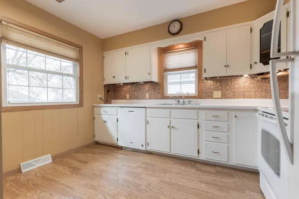 $239,900 | 105 Kentucky Avenue, Hoffman, MN 56339