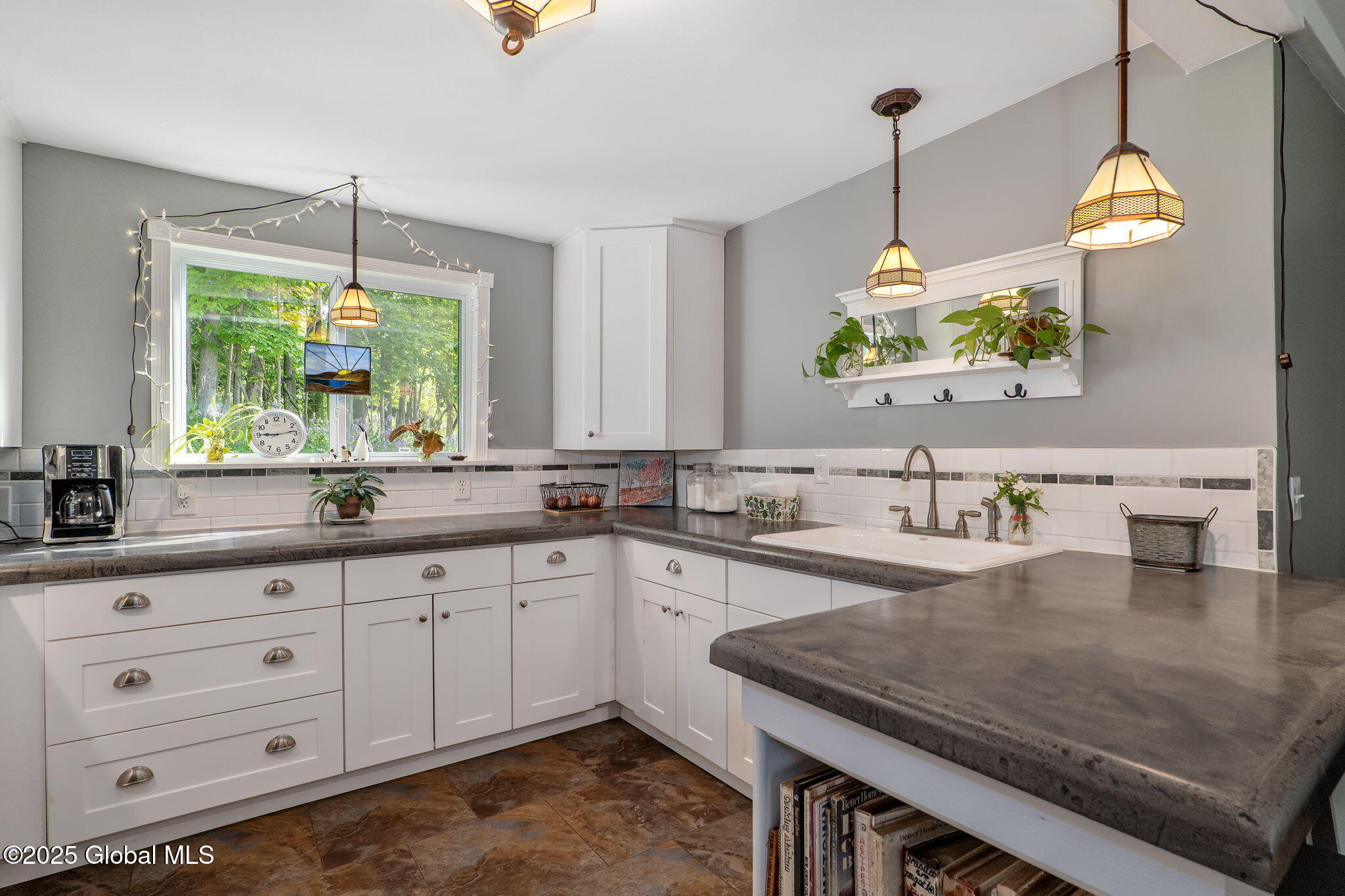 223 Quarry Street Cobleskill, NY 12043 - Photo 4 of 51 13-223QuarrySt_13