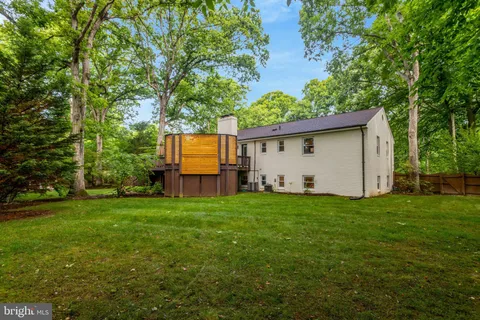 $970,000 | 7506 Oriole Avenue, Springfield, VA 22150