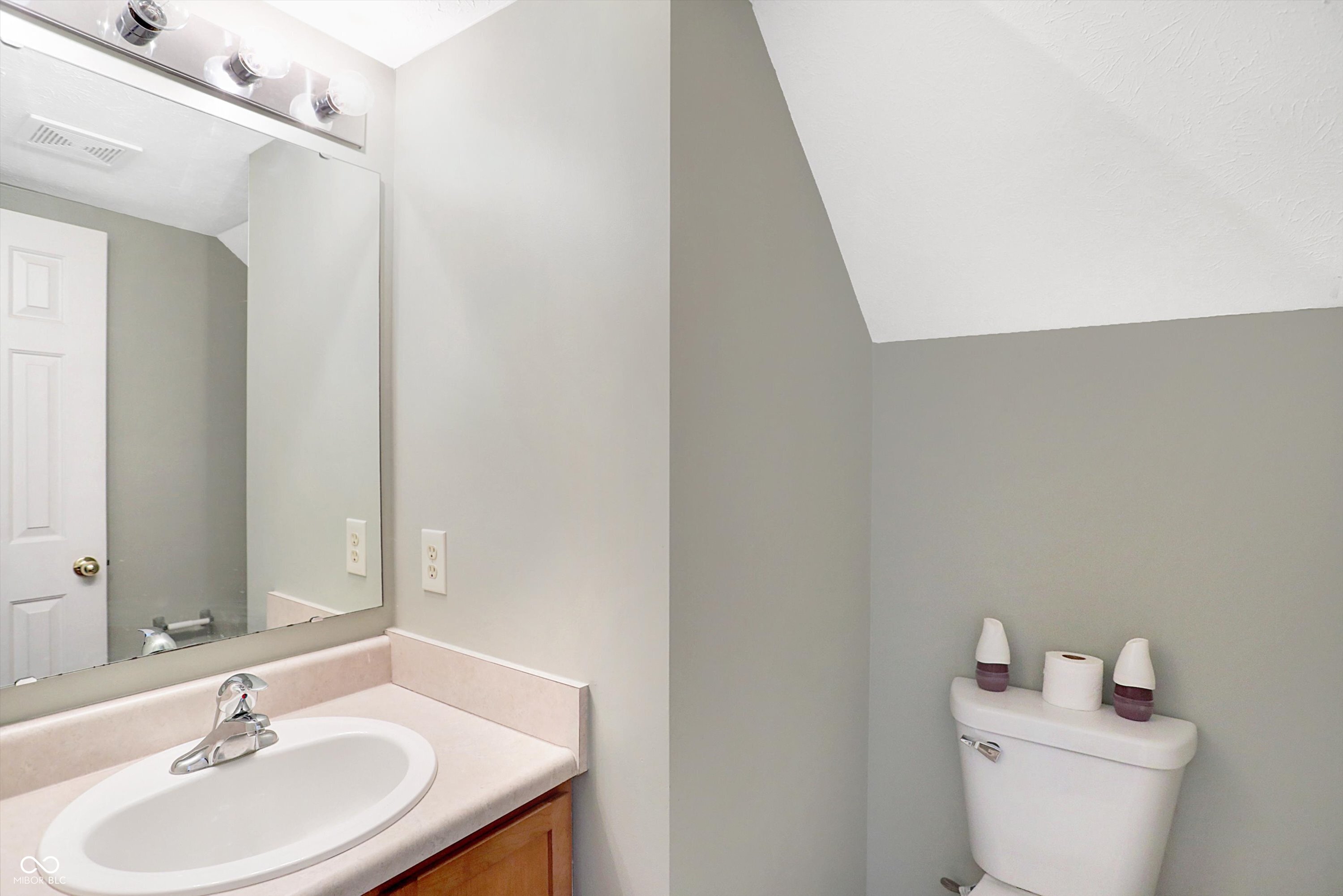 5738 Outer Bank Road Indianapolis, IN 46239 - Photo 15 of 38 Gallery Image 15