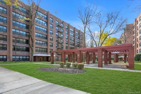 $429,888 | 75-34 Bell Boulevard, Unit 1C | Oakland Gardens