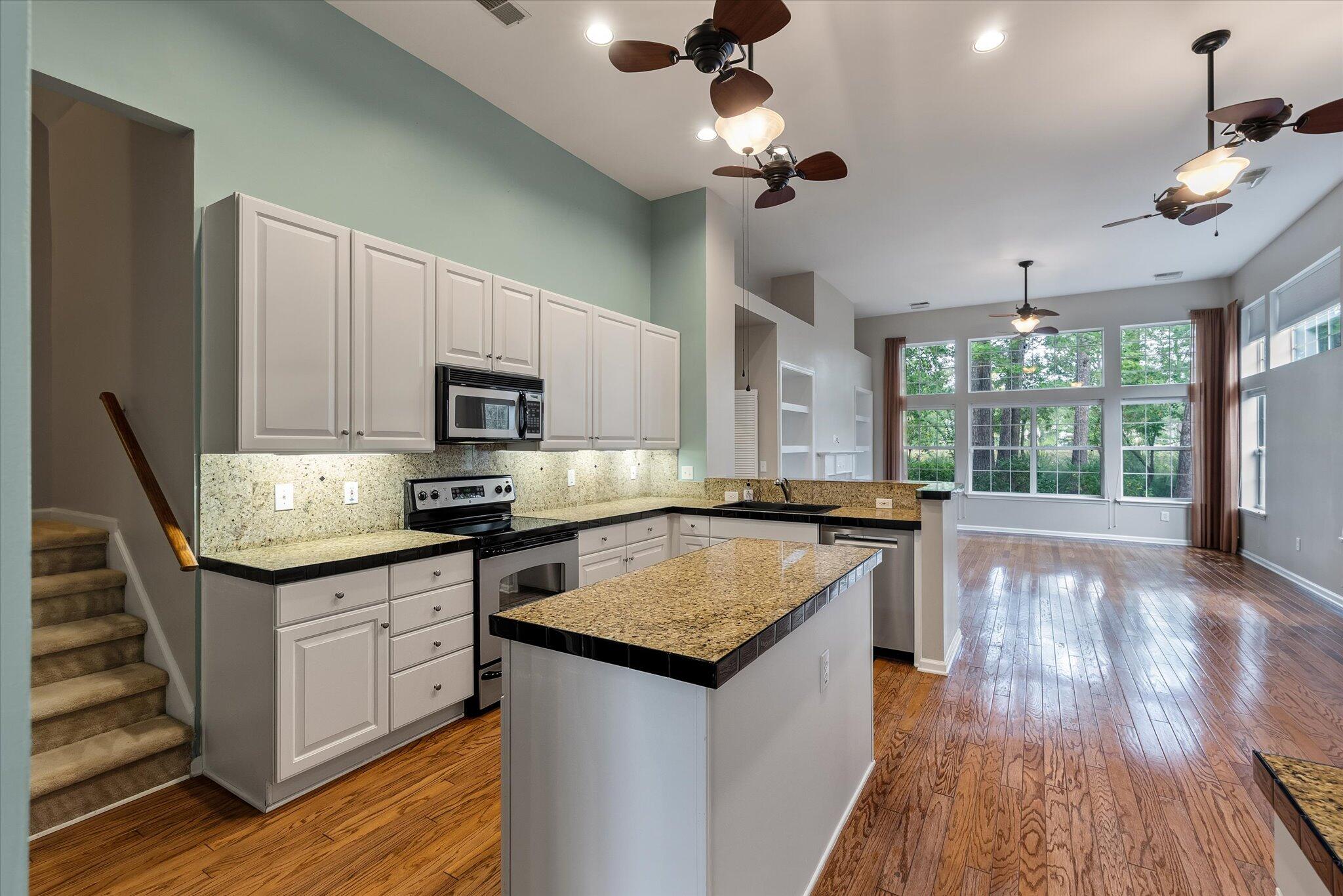 534 Pointe Of Oaks Road Summerville, SC 29485 - Photo 12 of 58 18-534 Pointe of Oaks_i_Lowcountry_Expos
