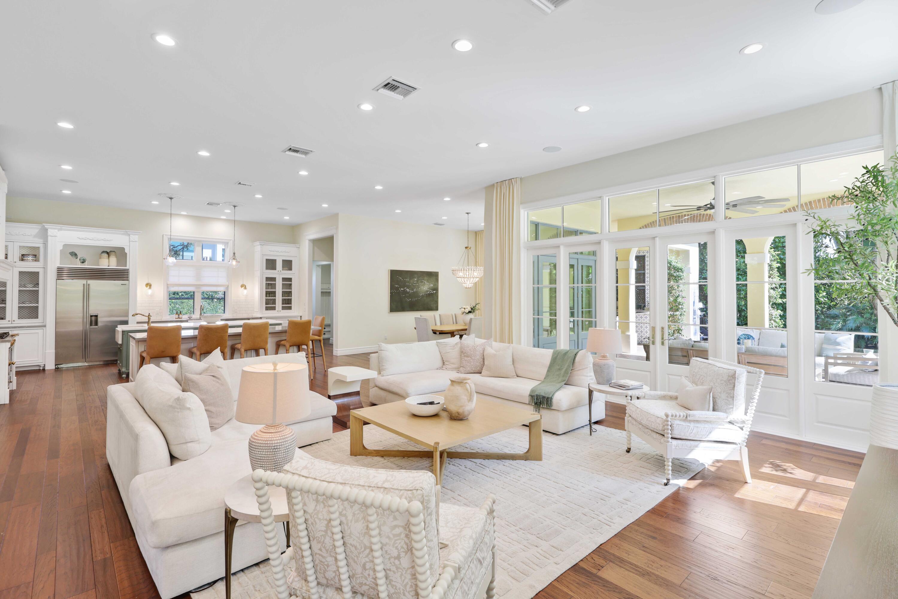 800 Northeast 4th Street Boca Raton, FL 33432 - Photo 10 of 51 Great Room/Kitchen