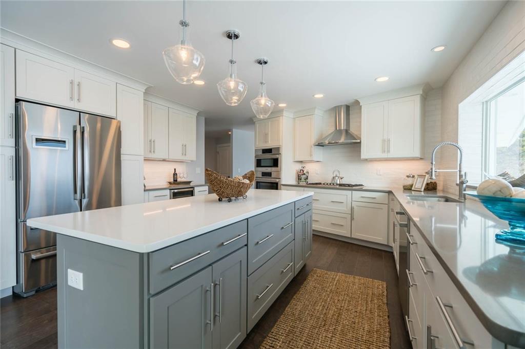 12 Bald Head Cliff Road Cape Neddick, ME 03902 - Photo 7 of 30 Gleaming quartz counters & loads of...