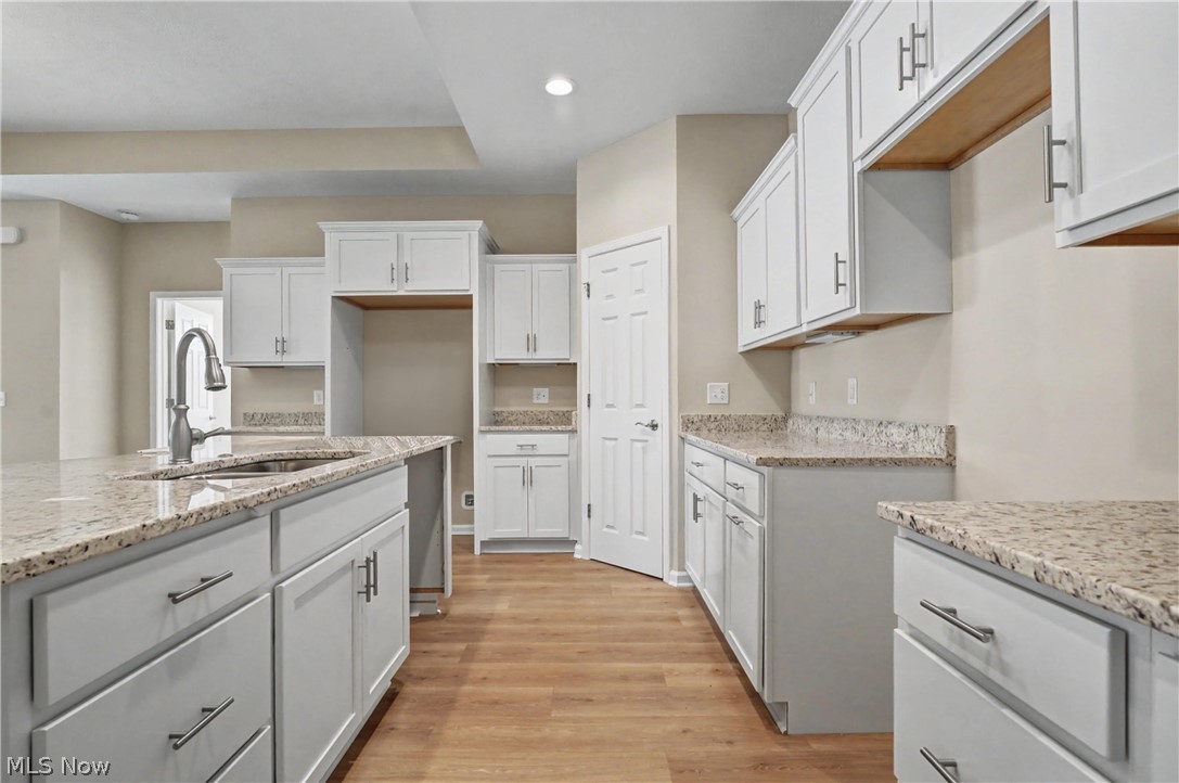 9264 Sharrott Road, Unit 1002 Youngstown, OH 44514 - Photo 4 of 37