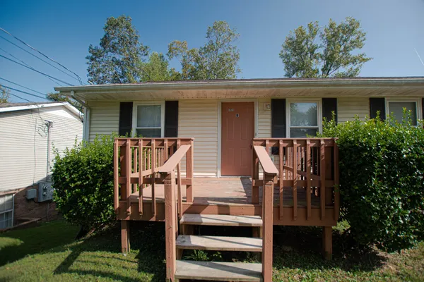 $875 | 701 Peachers Drive, Unit B, Clarksville, TN 37042