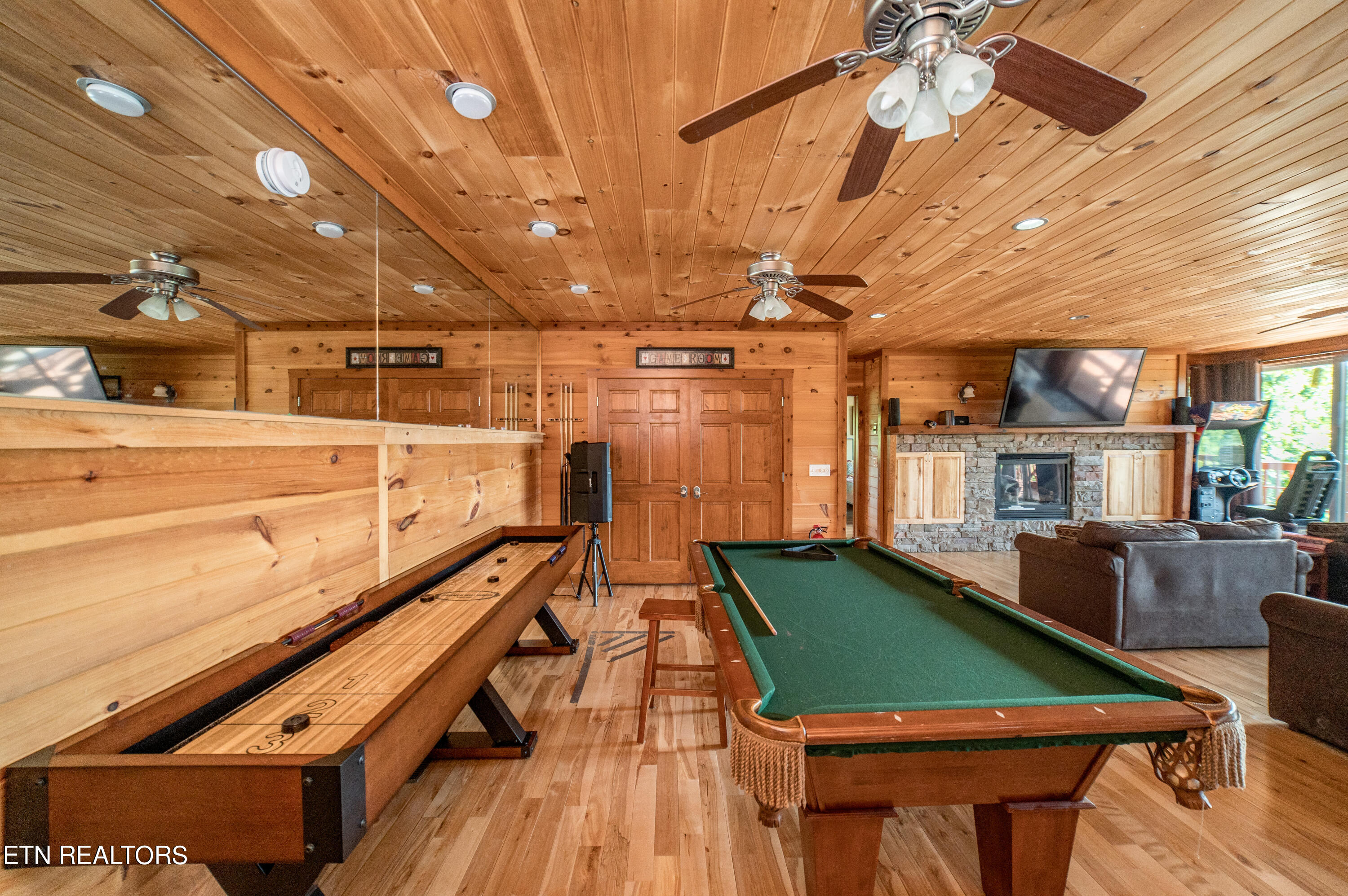 5055 Riversong Way Sevierville, TN 37876 - Photo 12 of 51 house2-6