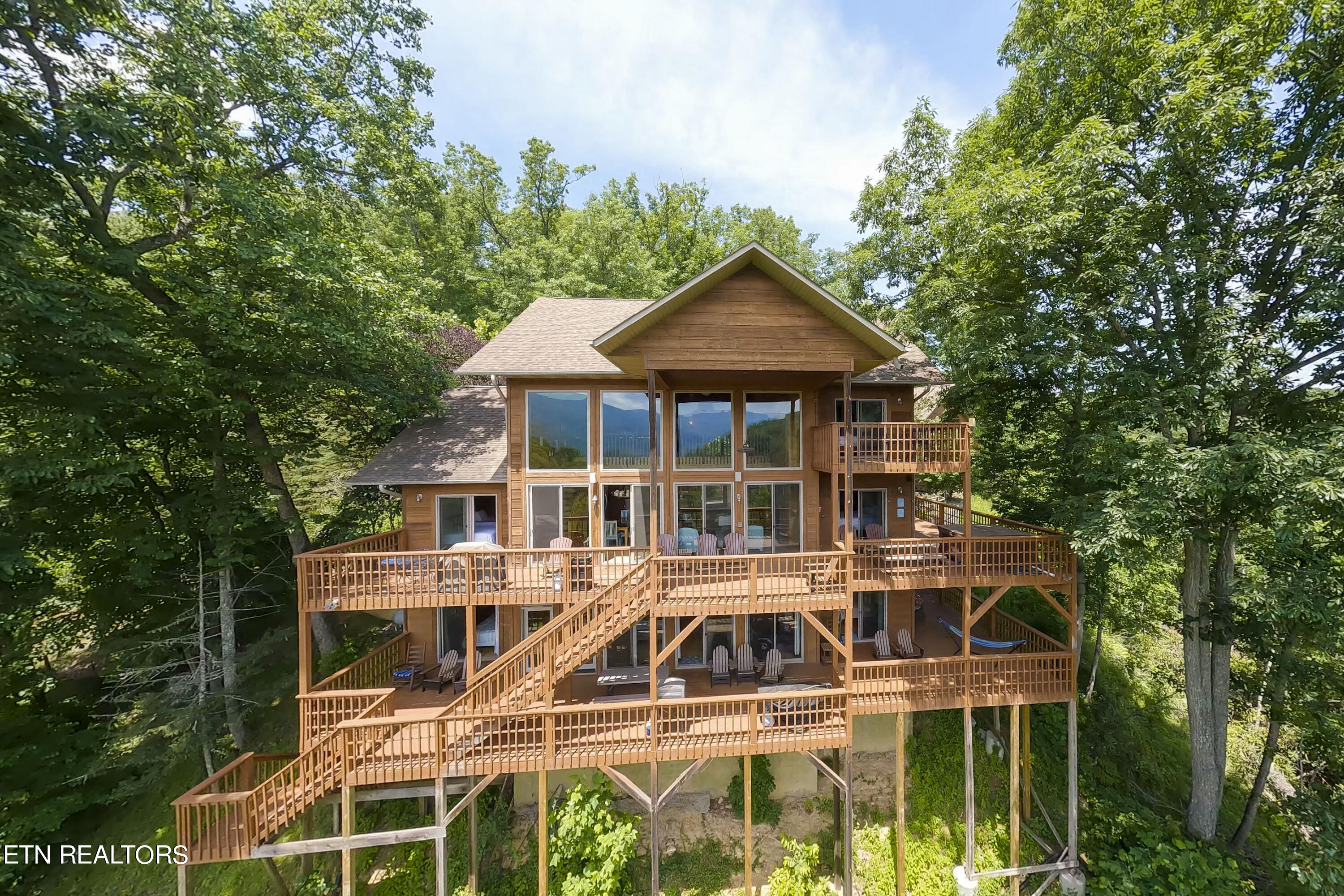 5055 Riversong Way Sevierville, TN 37876 - Photo 2 of 51 TN3