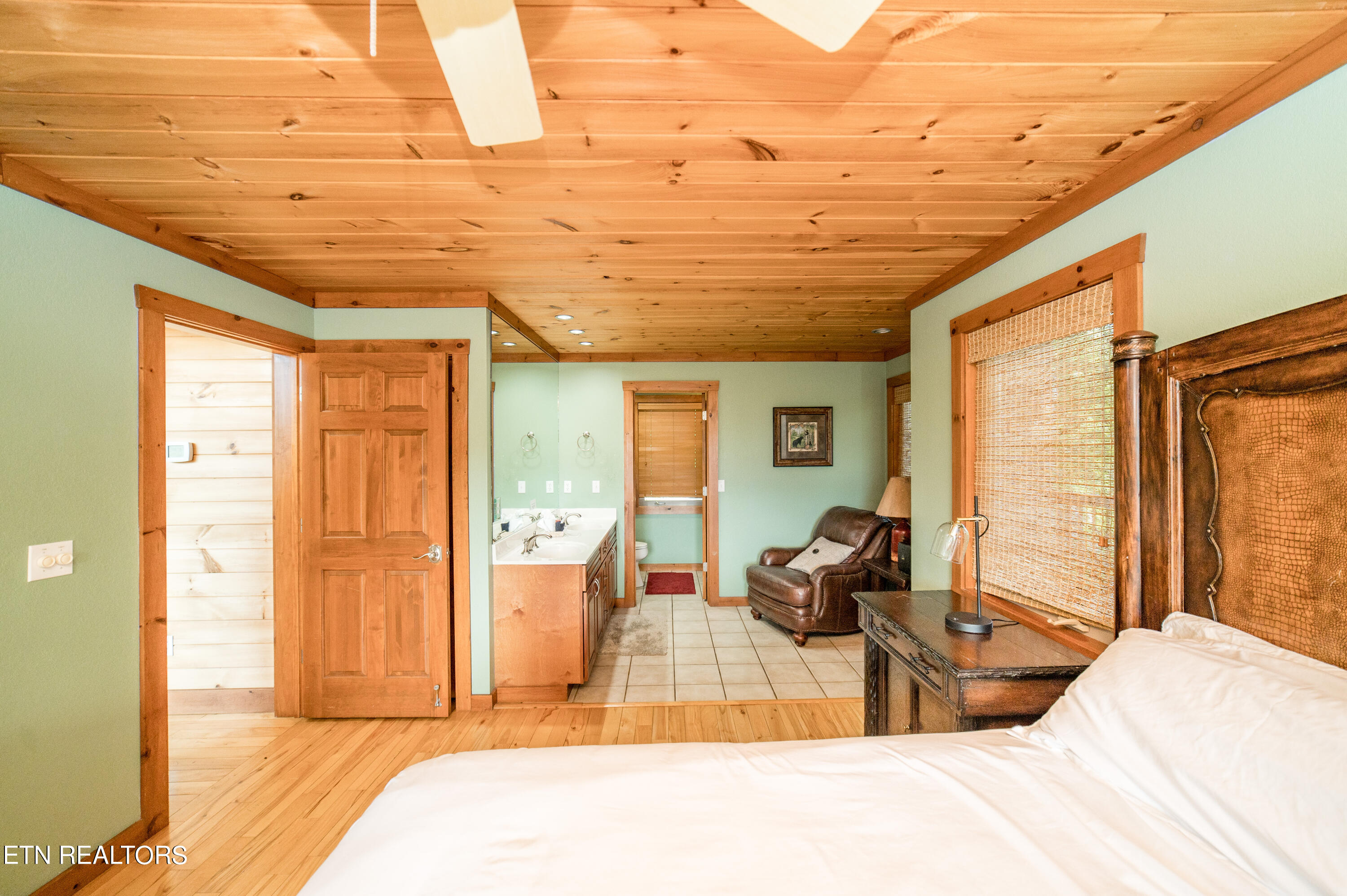 5055 Riversong Way Sevierville, TN 37876 - Photo 22 of 51 house2-21