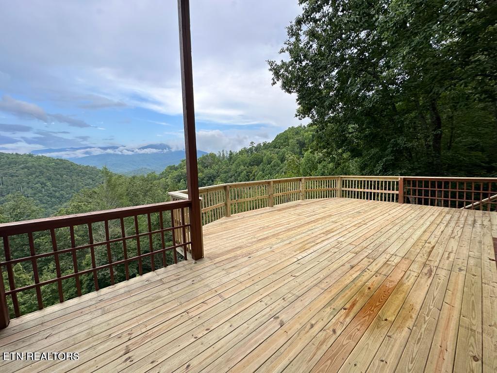 5055 Riversong Way Sevierville, TN 37876 - Photo 49 of 51 riversong deck