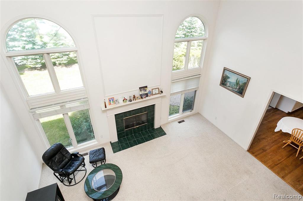 2068 Mapleridge Road Rochester Hills, MI 48309 - Photo 9 of 38 Gallery Image 9