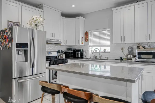 $1,290,000 | 7663 Shadyglade Avenue, North Hollywood, CA 91605