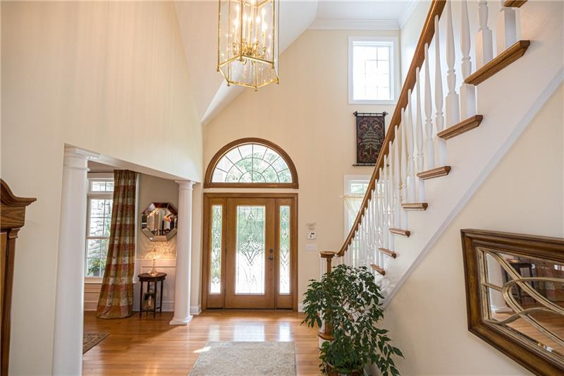 736 Fairview Road Pittsburgh, PA 15238 - Photo 3 of 25 Gallery Image 3