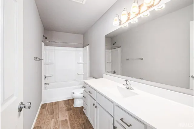 $369,900 | 2207 Miami Trail, Huntington, IN 46750