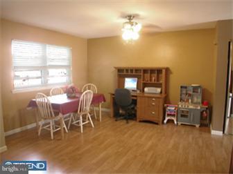 3310 Gurley Road Philadelphia, PA 19154 - Photo 5 of 11 Gallery Image 5