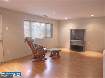 3310 Gurley Road Philadelphia, PA 19154 - Photo 7 of 11 Gallery Image 7