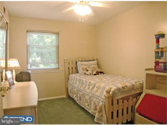3310 Gurley Road Philadelphia, PA 19154 - Photo 10 of 11 Gallery Image 10