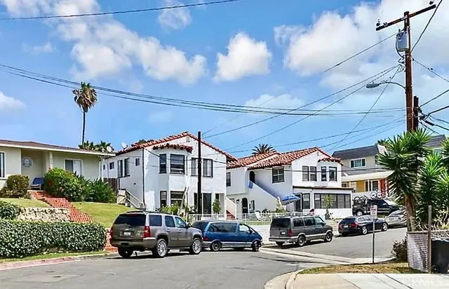 $2,800 | 224 West Marquita, San Clemente, CA 92672