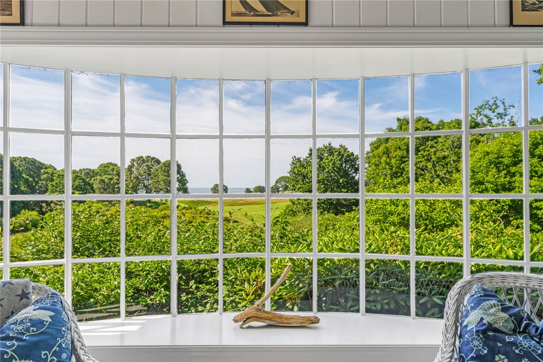 26 East Hills Road Westerly, RI 02891 - Photo 7 of 46