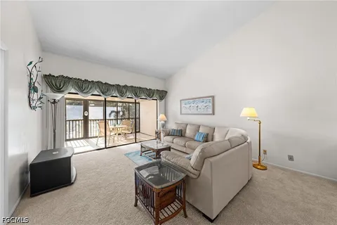 $134,900 | 15448 Admiralty Circle, Unit 8, North Fort Myers, FL 33917