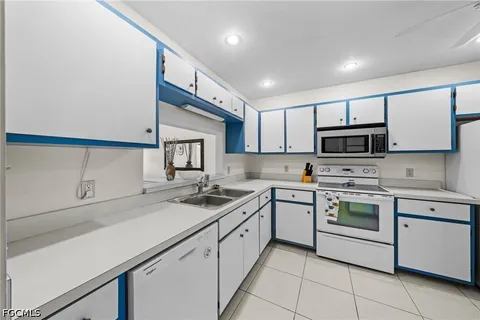 $134,900 | 15448 Admiralty Circle, Unit 8, North Fort Myers, FL 33917
