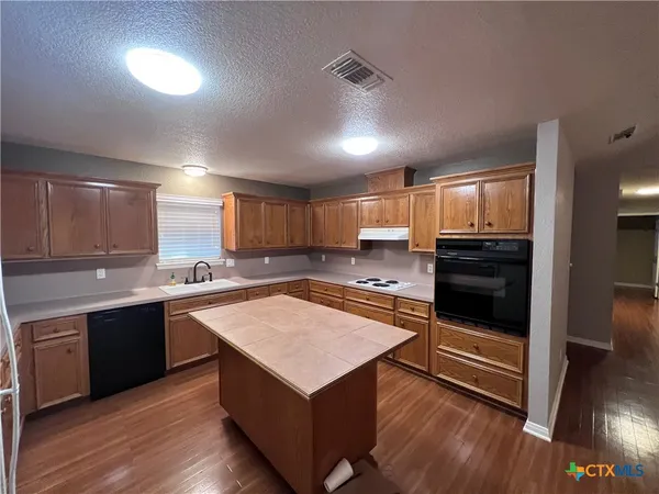 $2,295 | 1241 Rapids Road, New Braunfels, TX 78130