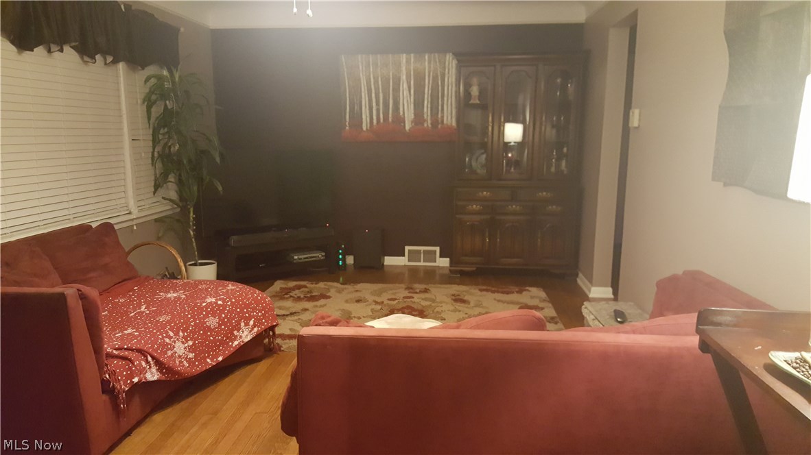 29962 Warren Road Wickliffe, OH 44092 - Photo 12 of 20 Gallery Image 12