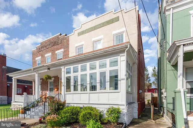 $299,700 | 804 North Plum Street, Lancaster, PA 17602