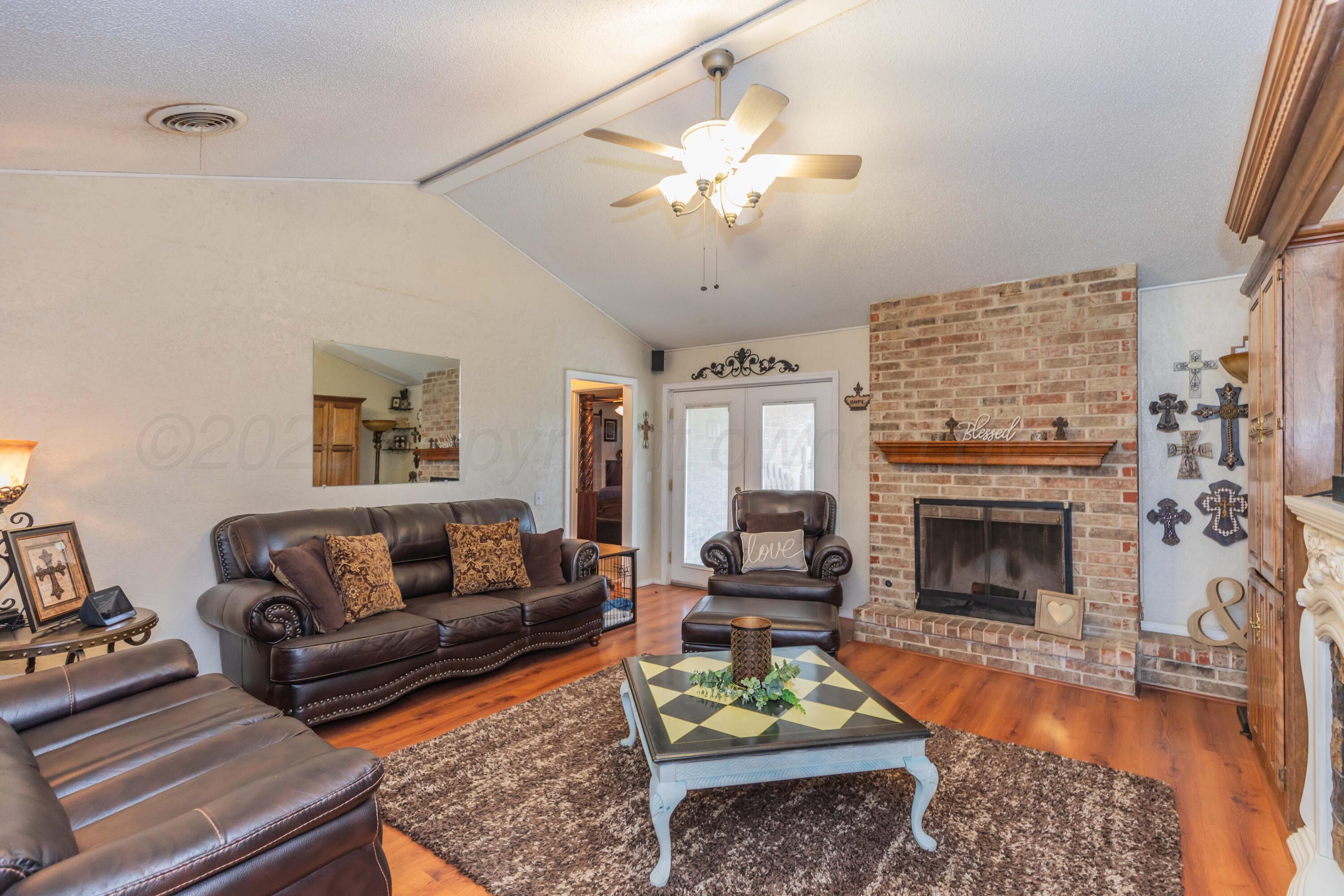 8135 Coronado Trail Amarillo, TX 79110 - Photo 3 of 38 LIVING ROOM VIEW 1