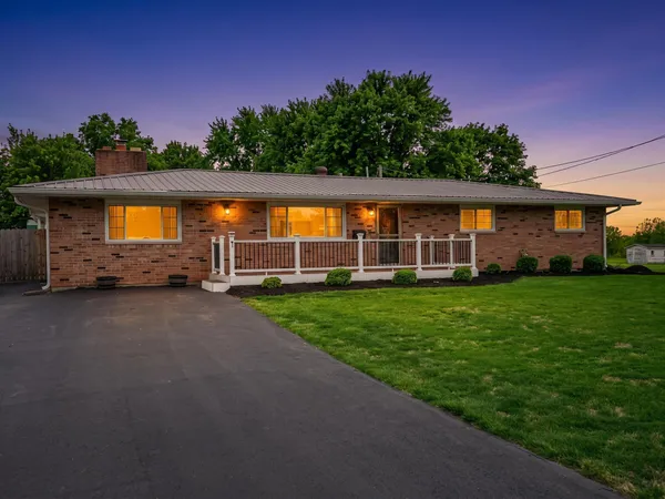 $325,000 | 41 Oakland Street, Mechanicsburg, OH 43044