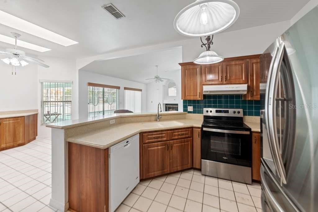 12151 Cavern Road Spring Hill, FL 34609 - Photo 11 of 20