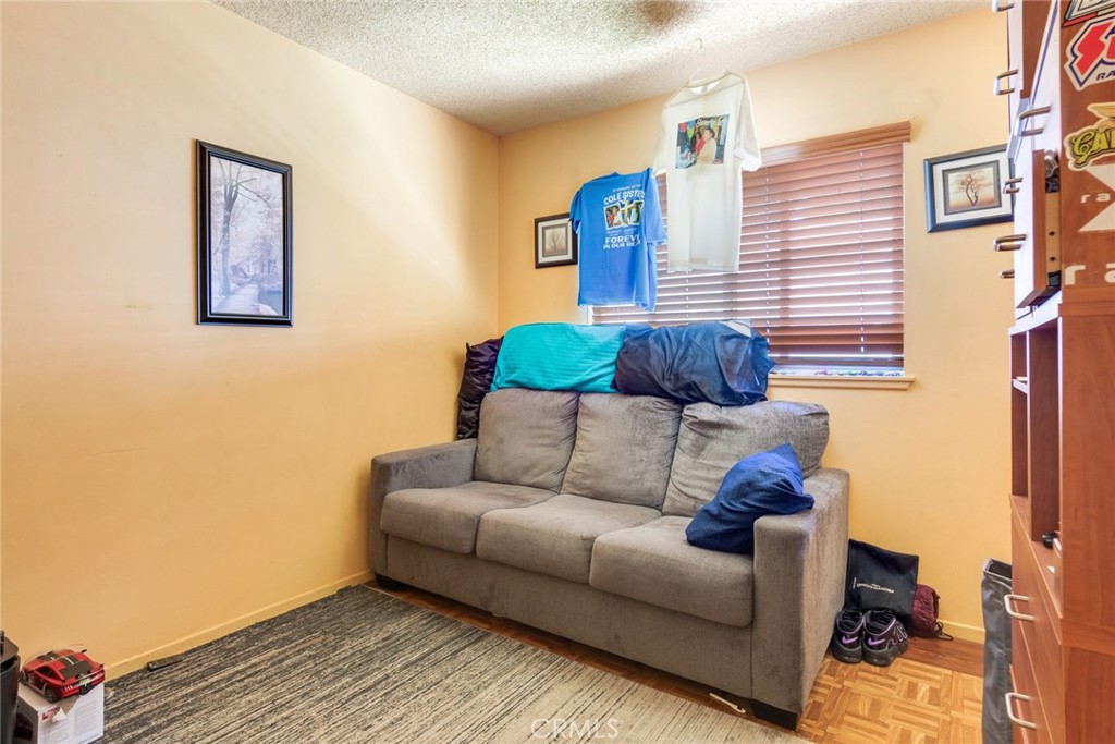 1065 Bascomb Drive Riverside, CA 92507 - Photo 15 of 26