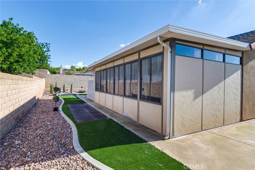 1065 Bascomb Drive Riverside, CA 92507 - Photo 18 of 26