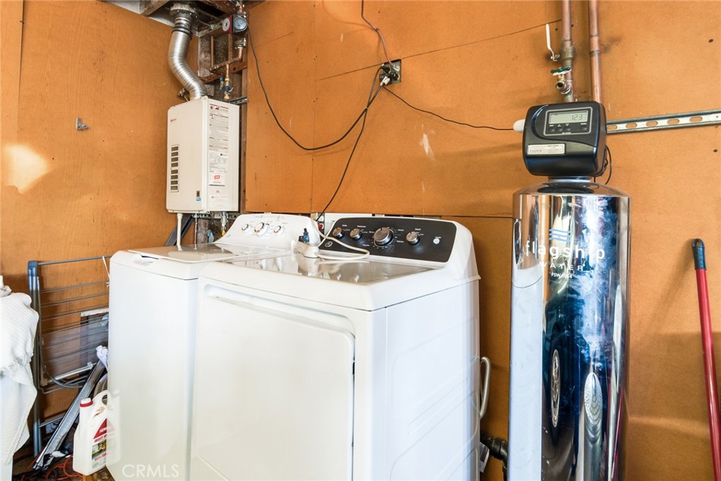 1065 Bascomb Drive Riverside, CA 92507 - Photo 20 of 26