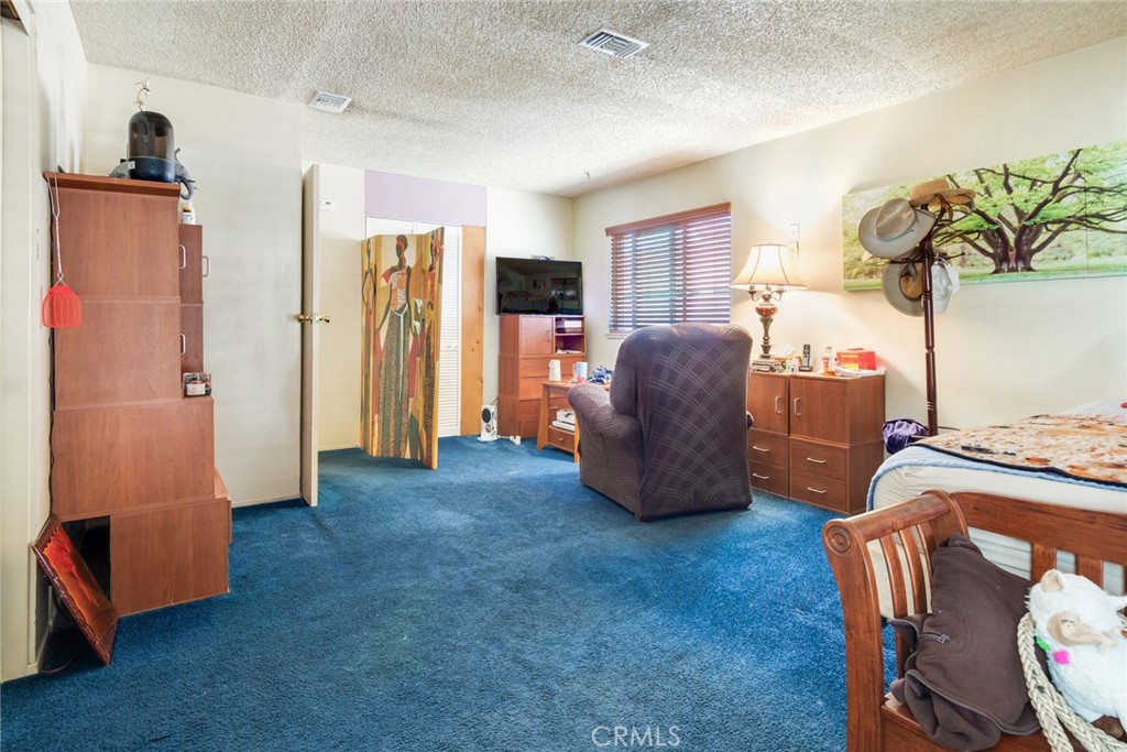 1065 Bascomb Drive Riverside, CA 92507 - Photo 9 of 26