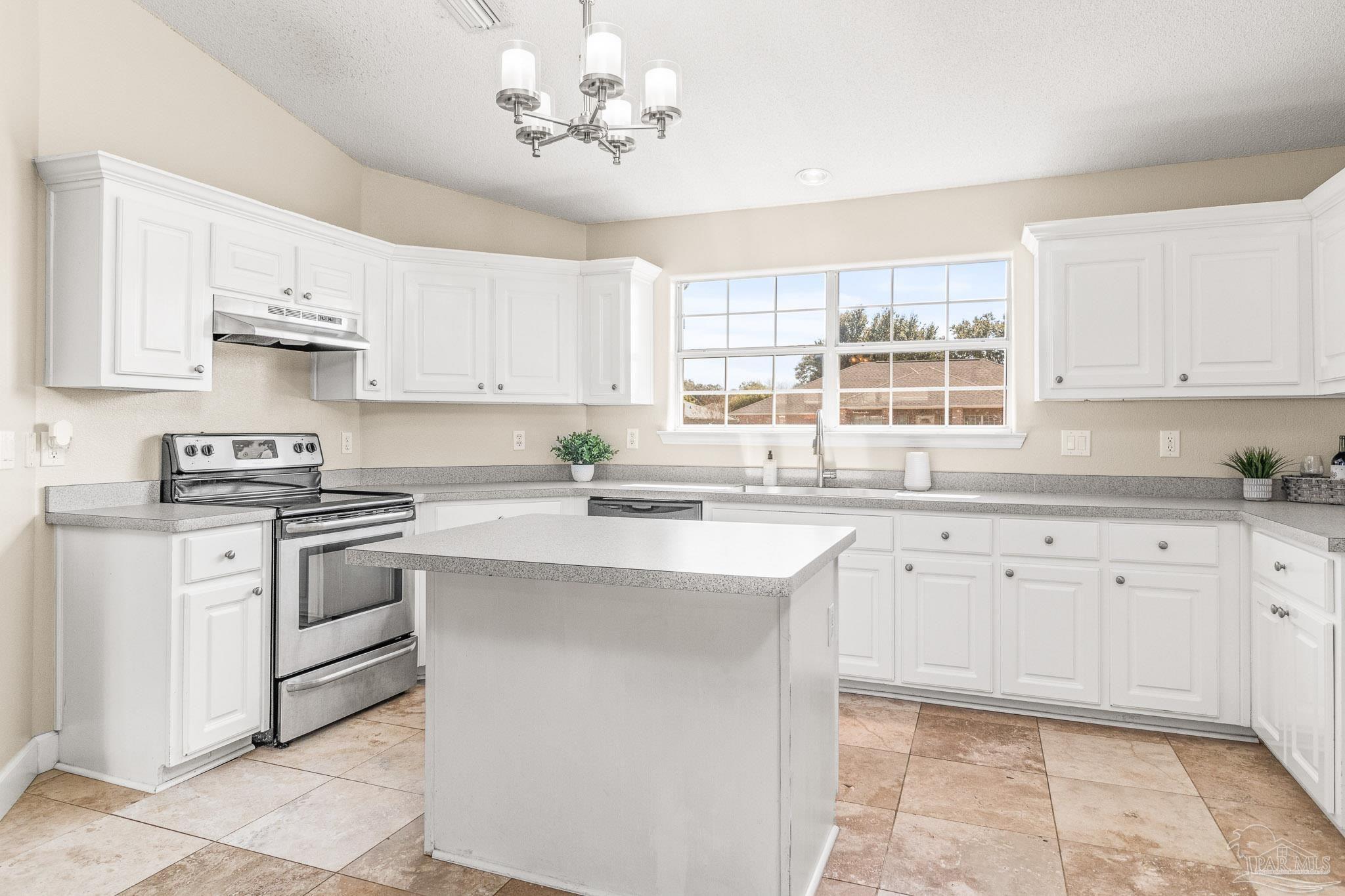 3928 High Bridge Drive Pace, FL 32571 - Photo 4 of 31