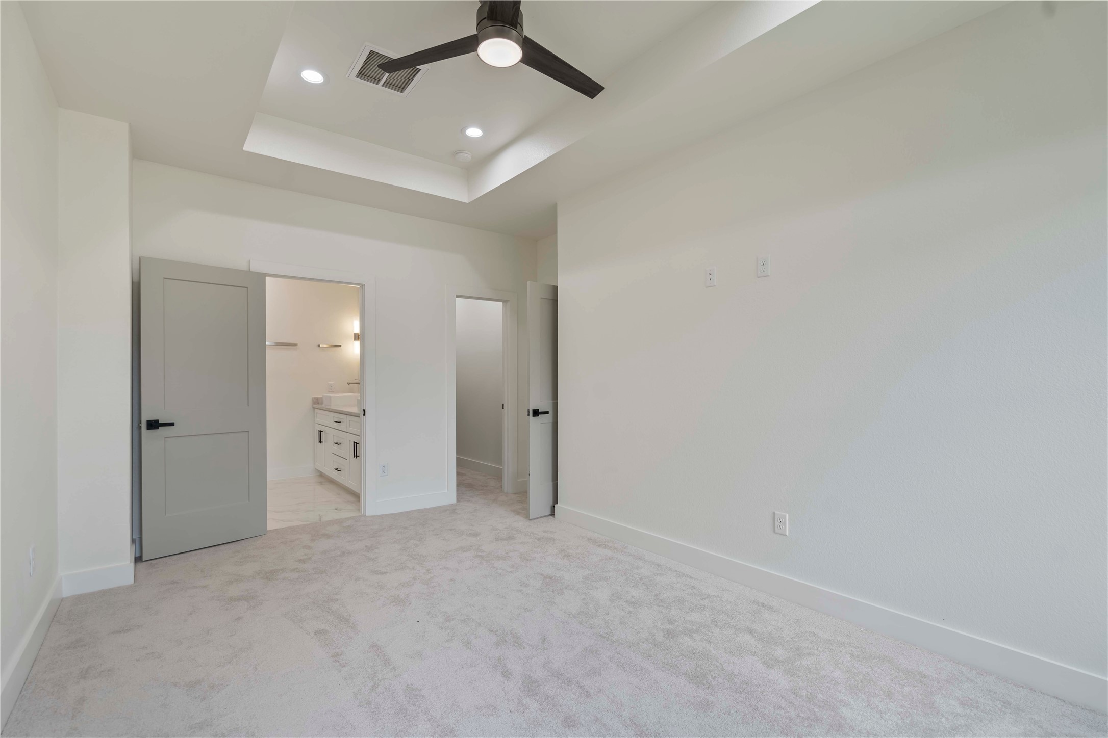 7977 Angus Street Houston, TX 77028 - Photo 8 of 14