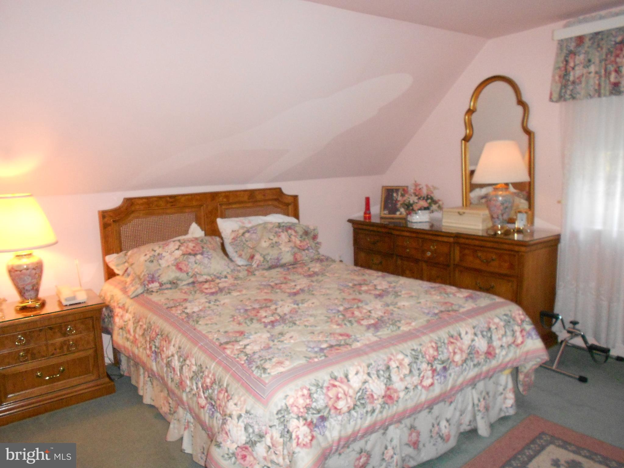 51 Dungarrie Road Baltimore, MD 21228 - Photo 24 of 30 Upper Level Bedroom