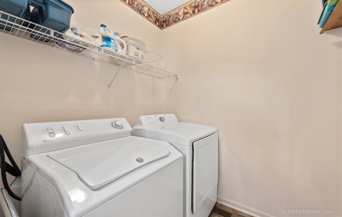 243 Grand Ridge Road St. Charles, IL 60175 - Photo 15 of 29 a utility room with dryer and washer