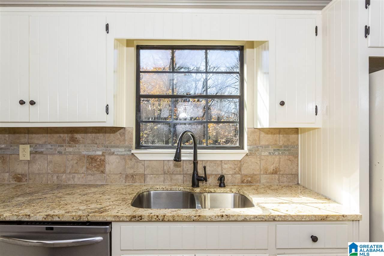 653 Ridge Top Circle Birmingham, AL 35206 - Photo 11 of 26
