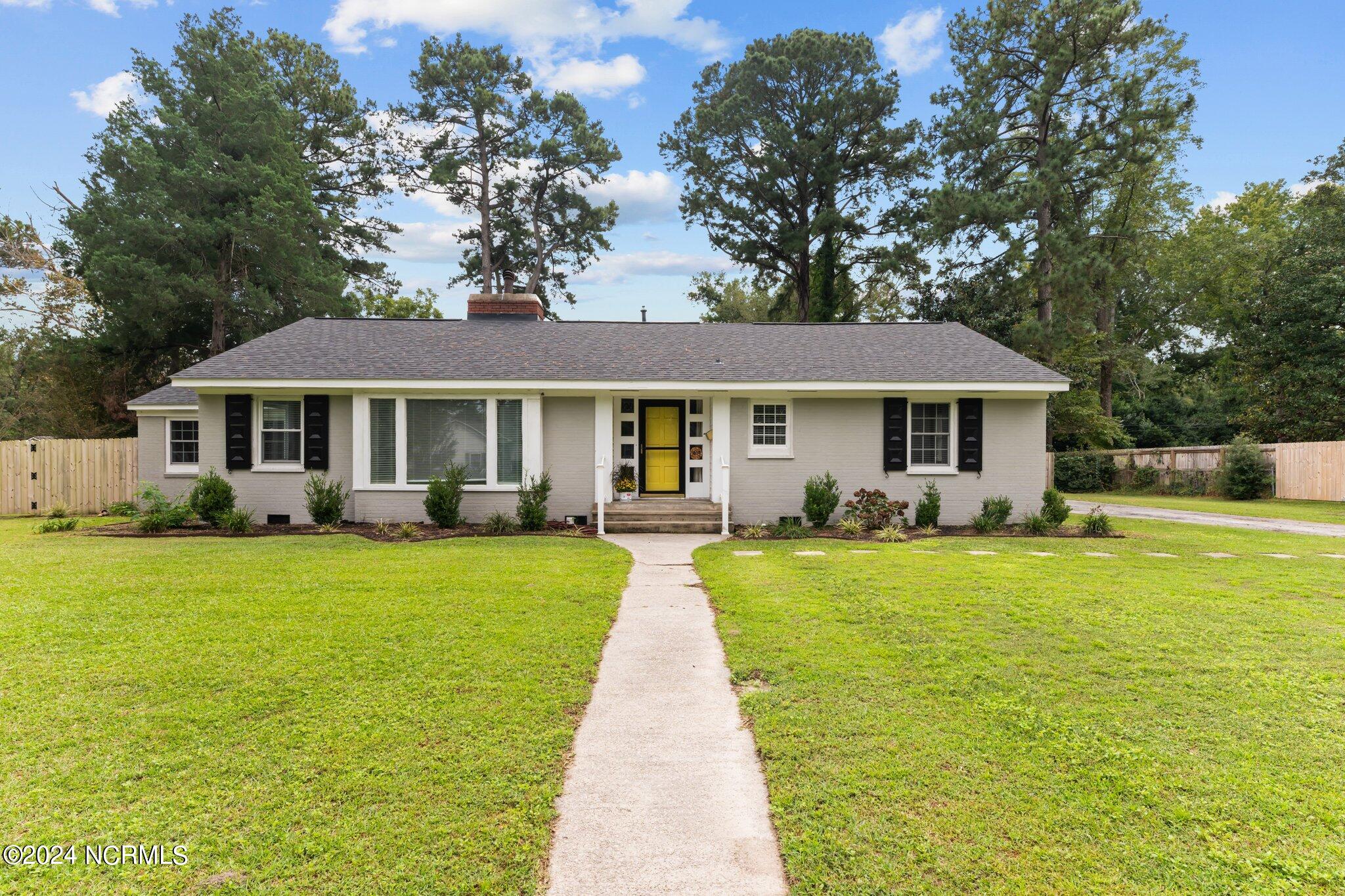 1807 Tryon Road New Bern, NC 28560 - Photo 1 of 33 CCARE